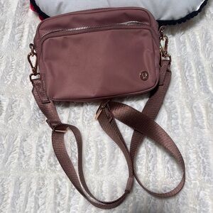 lululemon athletica Crossbody Bag - Mauve